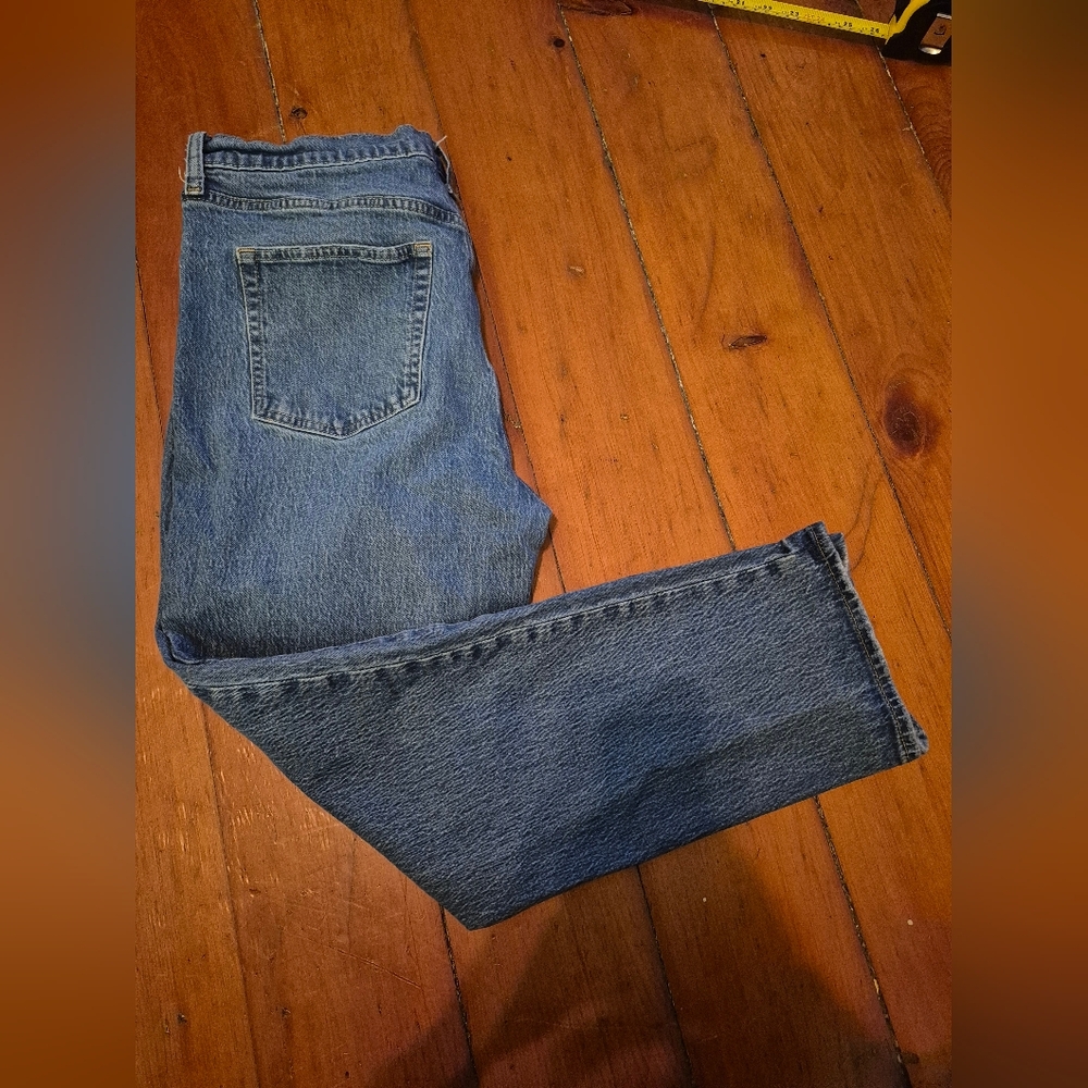 GUC GAP cheeky straight high rise jeans, size 32, hardy light wash